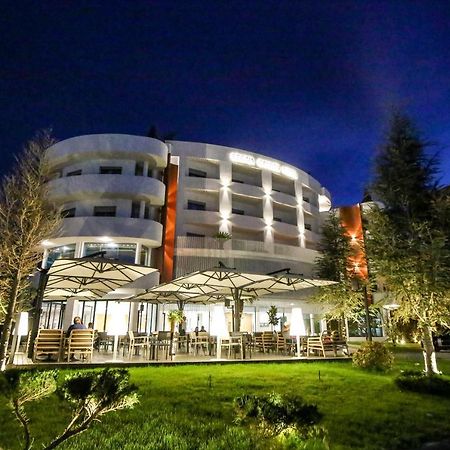 Regina Garden Vlorë Exteriör bild